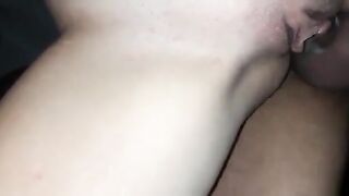 Moglie porca scopata alla pecorina in auto