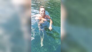 In acque trasparentissime