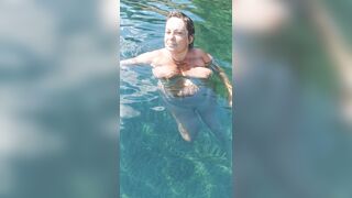 In acque trasparentissime