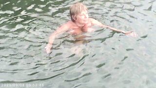 Ancora acque limpide e tranquille