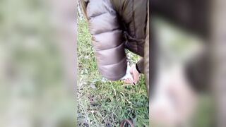 Voglia improvvisa nel parco cittadino