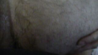 Anteprima del video: lei gioca con lo strap on