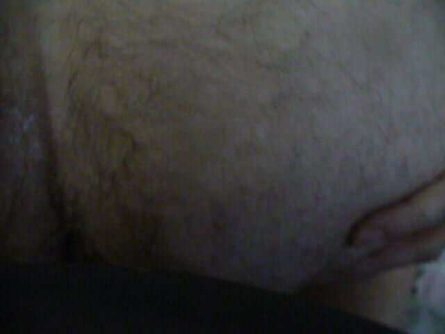 lei gioca con lo strap on