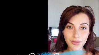 Mia Deepthroat e sborrata in faccia