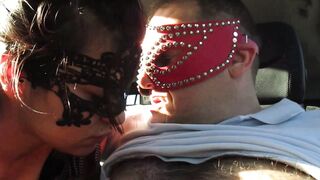 LE PERFORMANCE DELLA ZINGARA SILVIA IN CAR