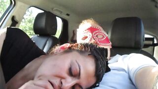 LE PERFORMANCE DELLA ZINGARA SILVIA IN CAR