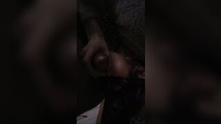 Sborro in un occhio a moglie troia