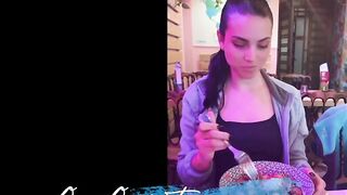 Pompino al vicino di casa