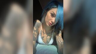 Anteprima del video: Pompino di San Valentino con sborrata in faccia