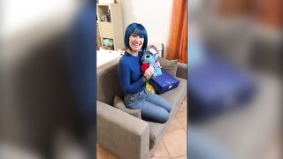 Pompino di San Valentino con sborrata in faccia