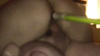 Moglie doppia penetrazione con macchina del sesso